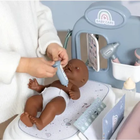 SMOBY Baby Care Centrum Medyczne Opieki dla Lalek z Elektronicznym Tabletem + 24 akc.